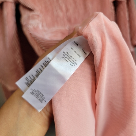 Boohoo Occasion PLISSE LAYERED SLEEVE MINI DRESS women Blush 10 - Picture 9 of 9